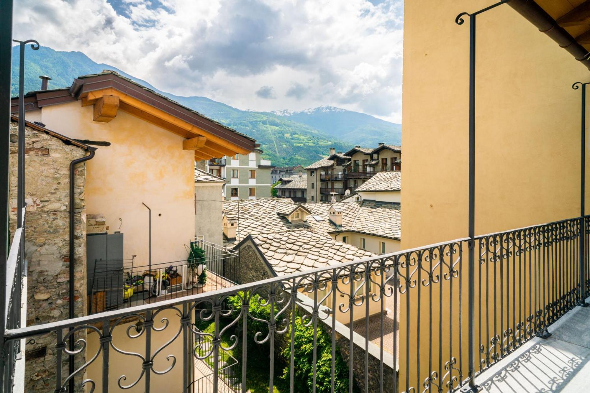 - Sant'anselmo